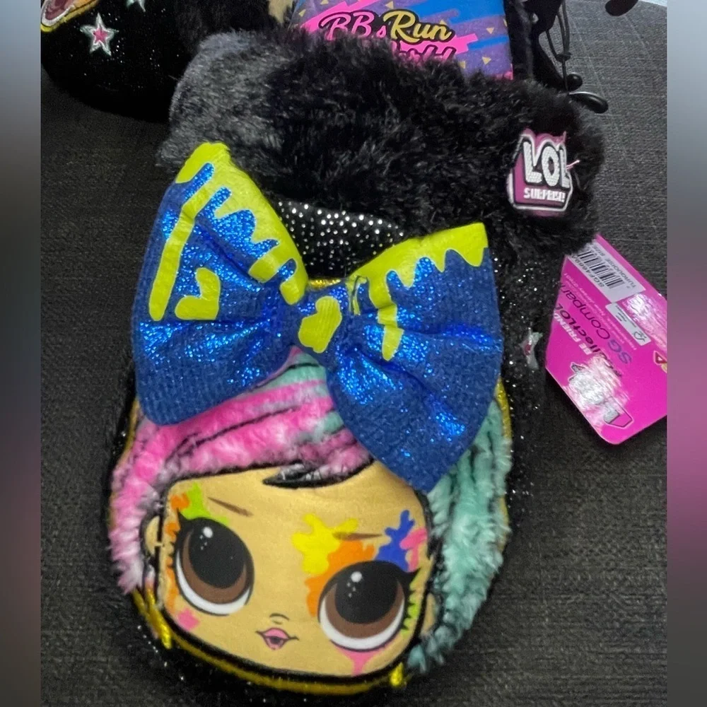 L.O.L. Surprise! cozy slippers
